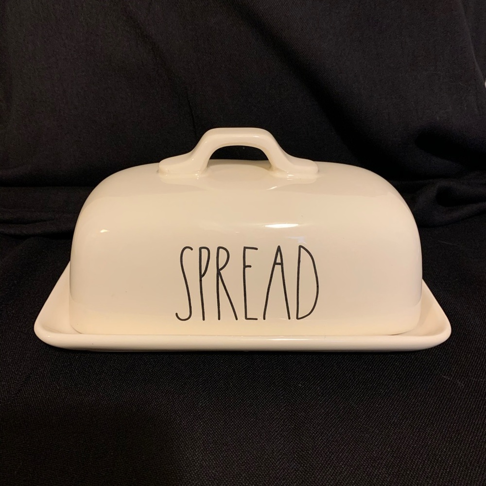 Rae Dunn ‘SPREAD’ Covered Dish